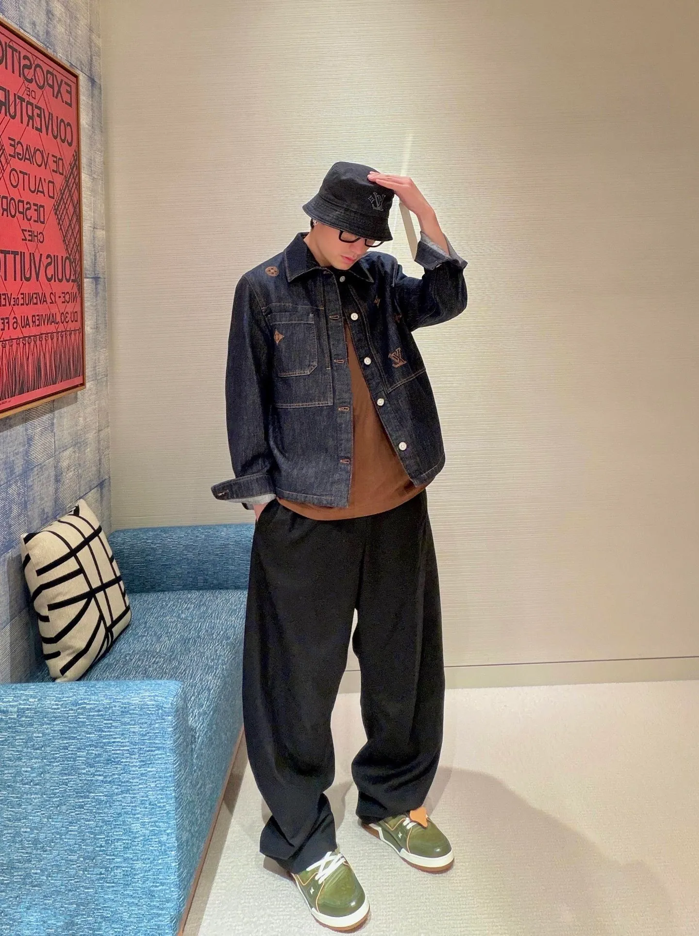 Louis Vuitton/Louis Vuitton embroidered logo denim jacket